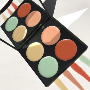 Sormé Treatment Cosmetics Professional Contour & Strobing Kit